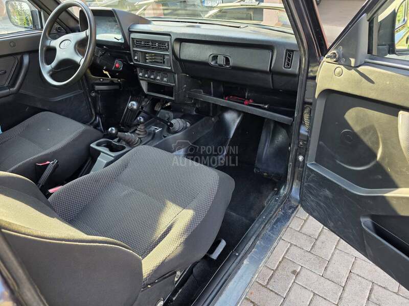 Lada Niva 