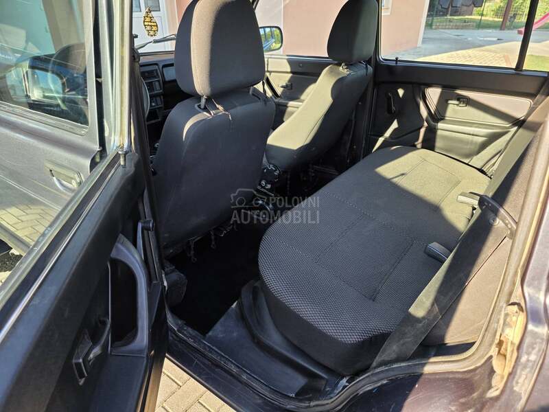 Lada Niva 