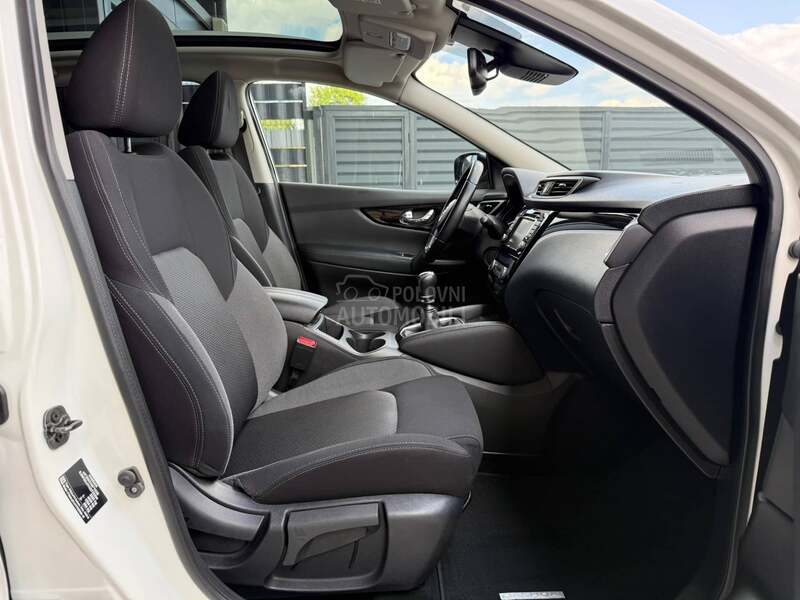 Nissan Qashqai 1.7 dCi PANO PERLA