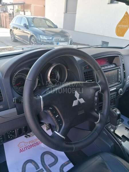 Mitsubishi Pajero 3.2did  4x4 STYLE CH