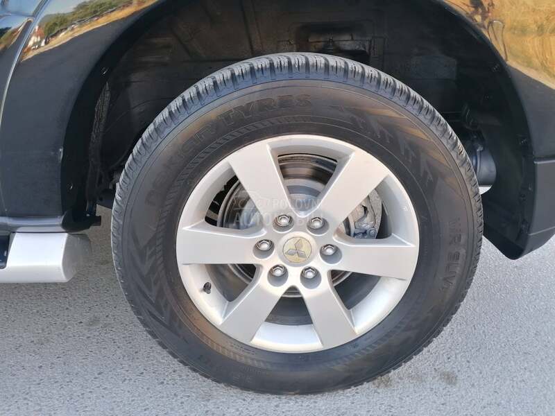 Mitsubishi Pajero 3.2did  4x4 STYLE CH