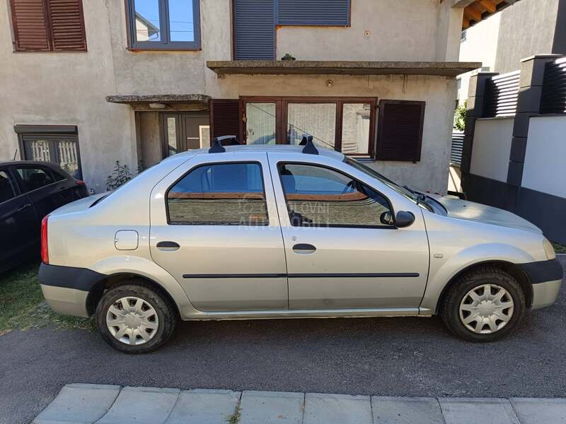 Dacia Logan 