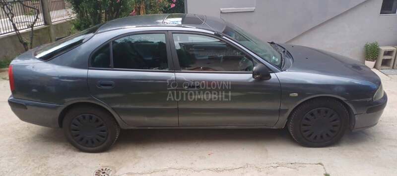 Mitsubishi Carisma 1.6 confort