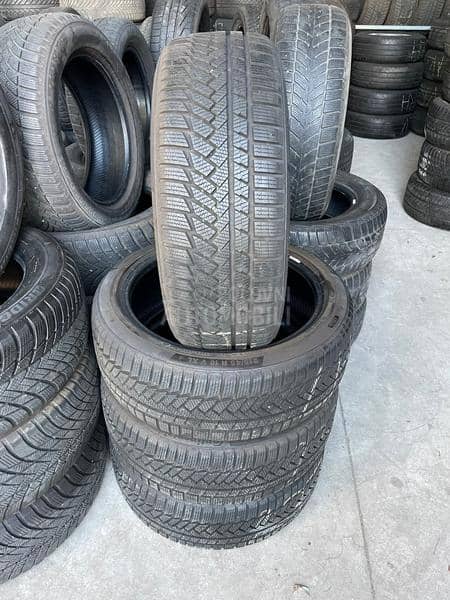 Continental 215/45 R18 Zimska