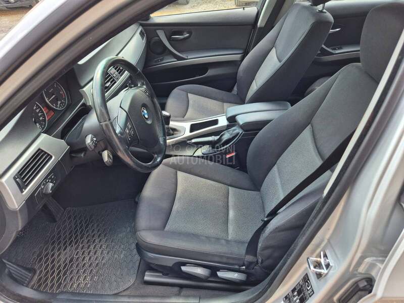 BMW 318 D/