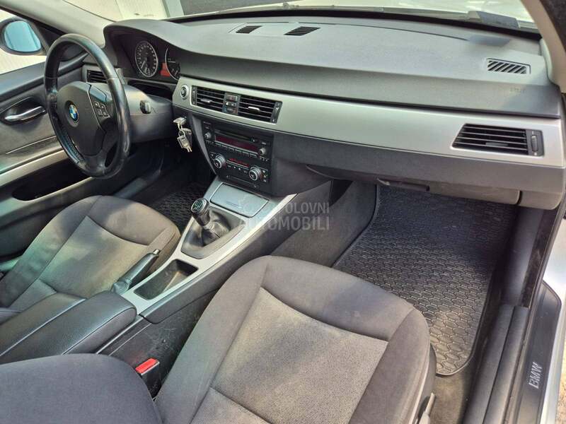 BMW 318 D/