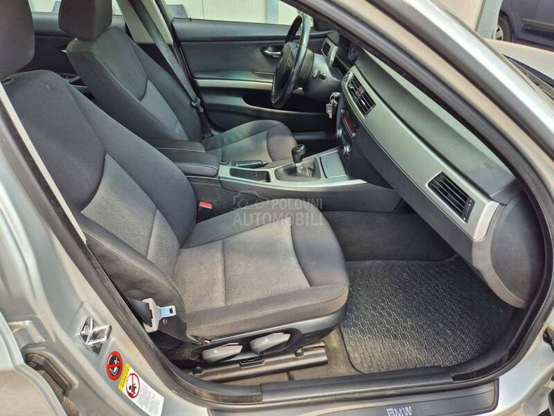BMW 318 D/