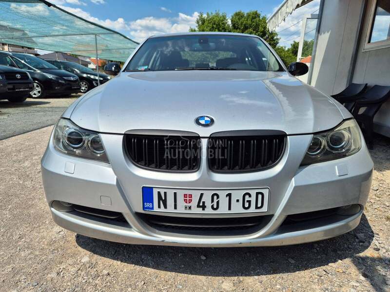 BMW 318 D/