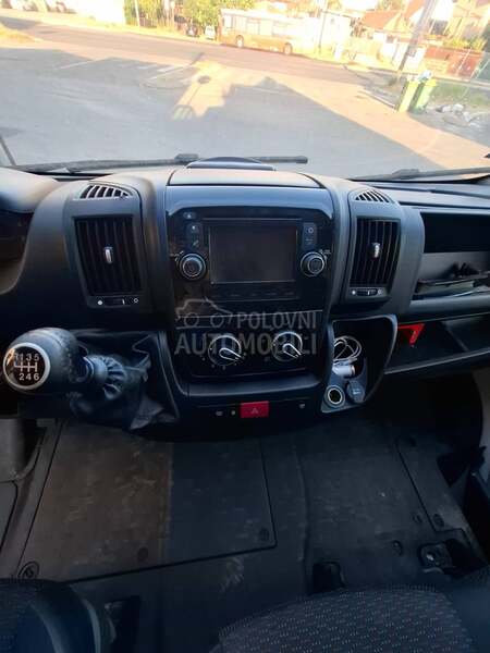 Peugeot Boxer 
