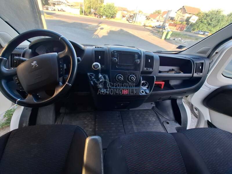 Peugeot Boxer 