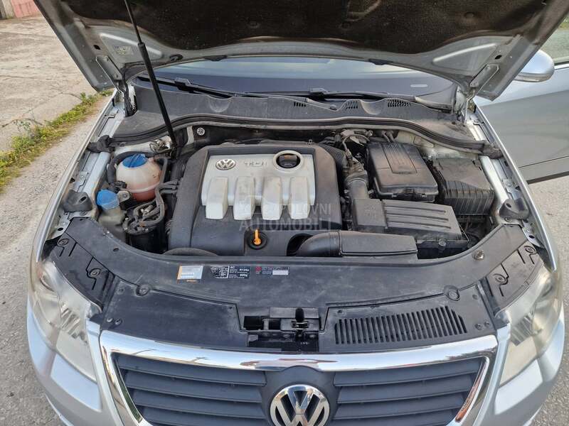 Volkswagen Passat B6 1.9 TDI IZUZEETAN