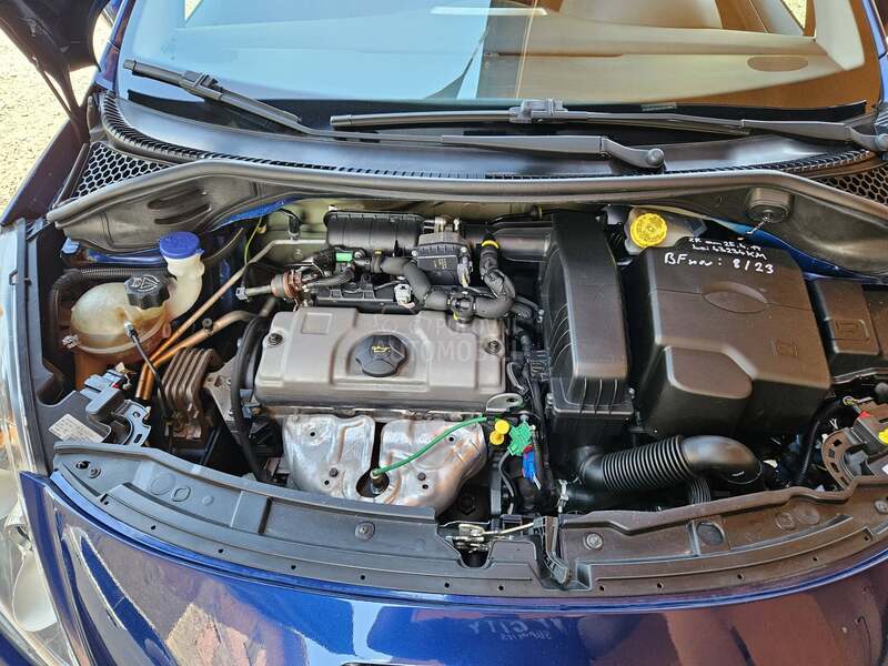 Peugeot 207 101.ooo 1.4 8v