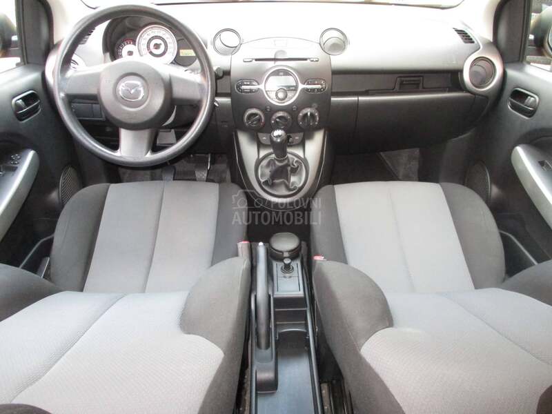 Mazda 2 /R e t k o s t
