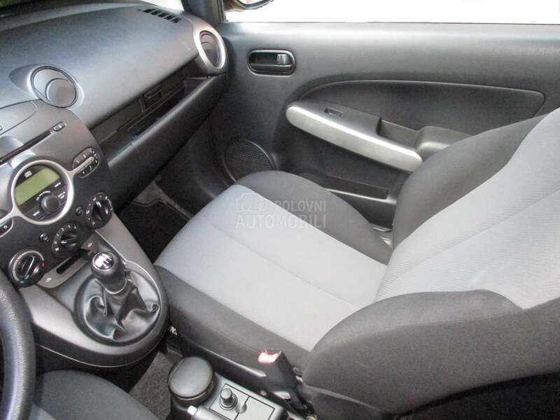 Mazda 2 /R e t k o s t