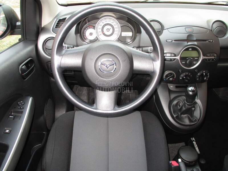 Mazda 2 /R e t k o s t