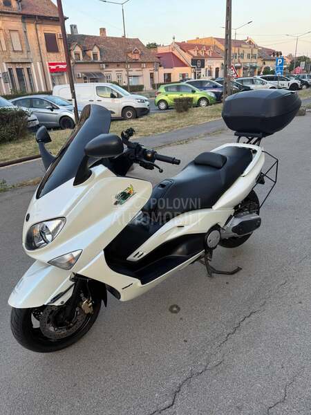 Yamaha T Max