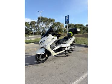 Yamaha T Max