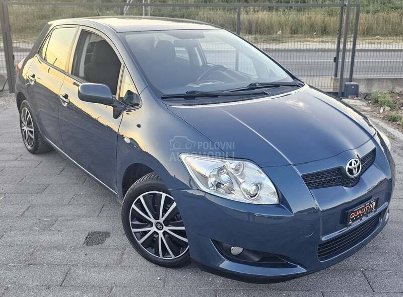 Toyota Auris 1.4 d4 ATM