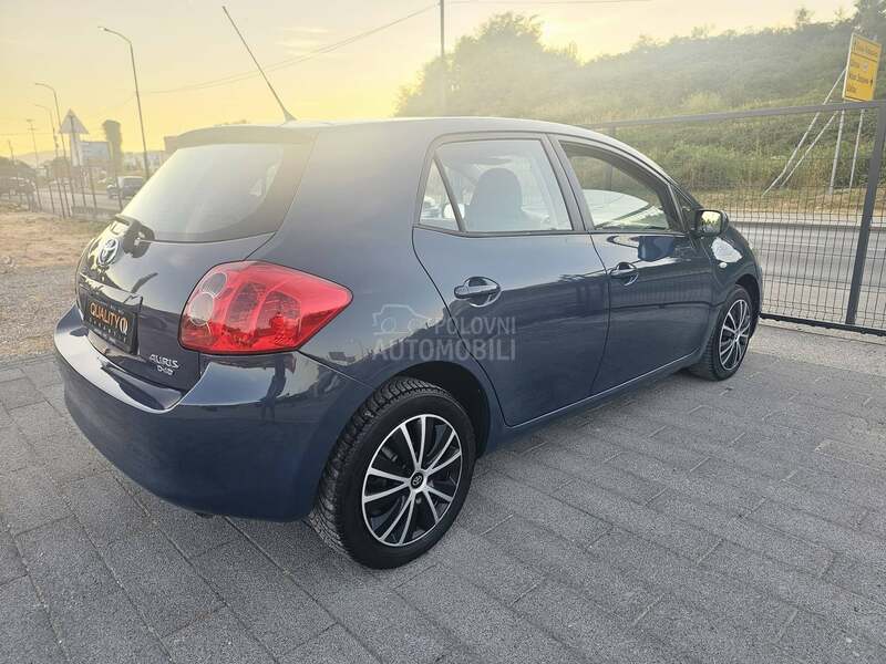 Toyota Auris 1.4 d4 ATM