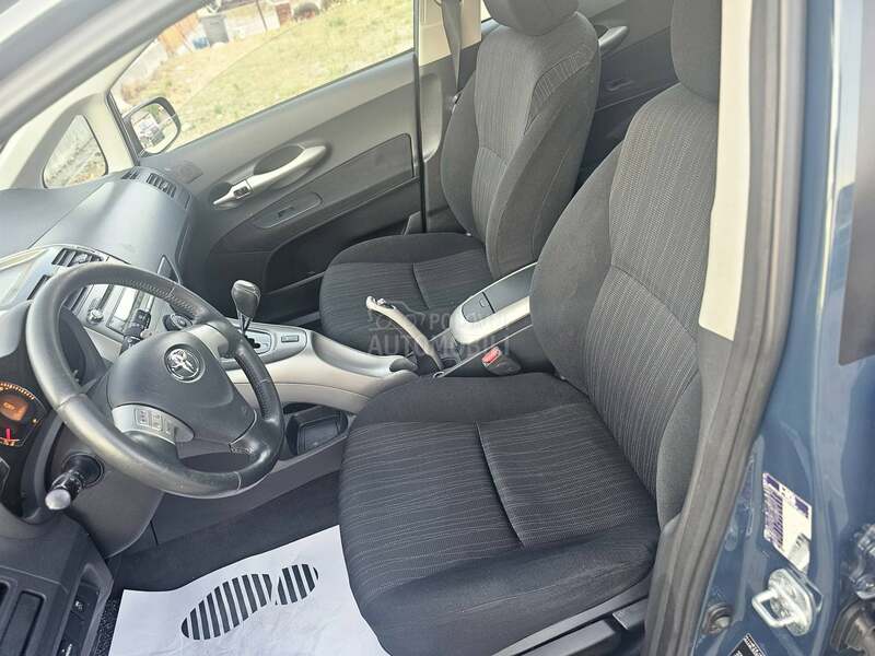 Toyota Auris 1.4 d4 ATM