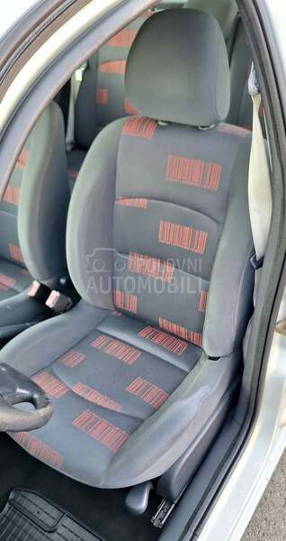Renault Clio 1,2 16v EXTREME
