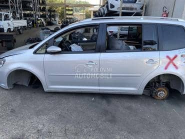 Volkswagen Touran -  kompletan auto u delovima