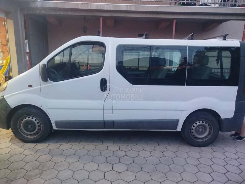 Opel Vivaro 