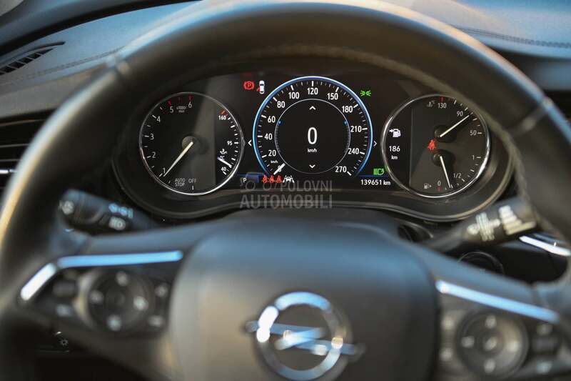 Opel Insignia 2.0cdti AUT/RESTYLE