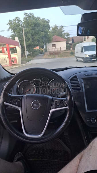 Opel Insignia 2.0
