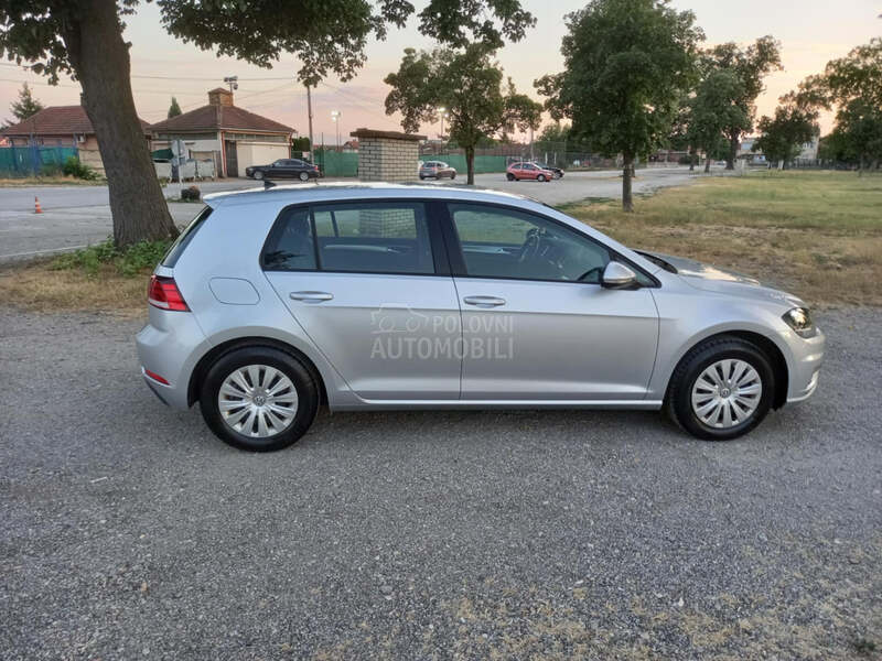 Volkswagen Golf 7 1.0