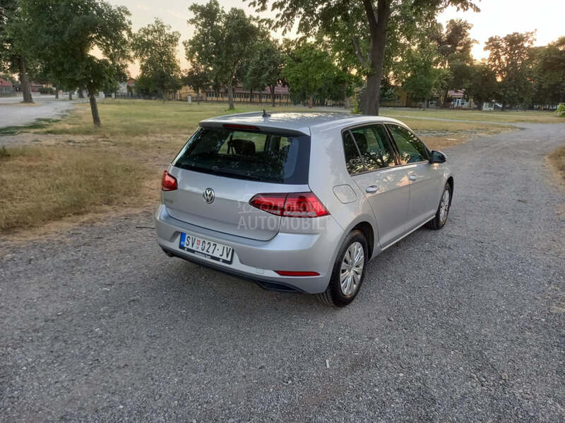 Volkswagen Golf 7 1.0