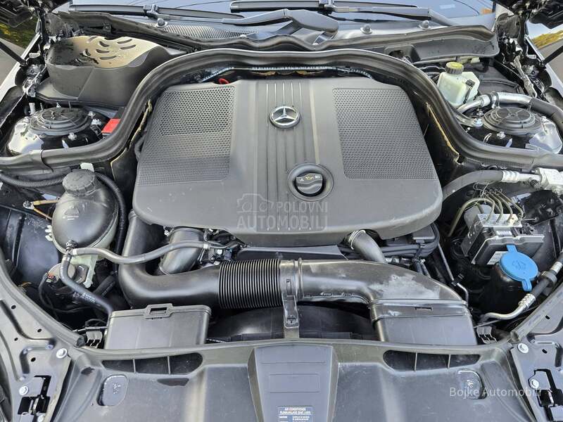Mercedes Benz E 220 ELEGANCE