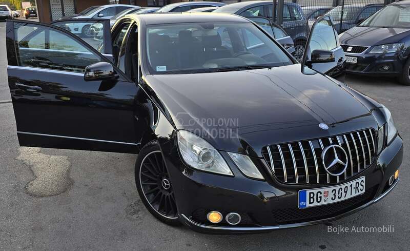 Mercedes Benz E 220 ELEGANCE