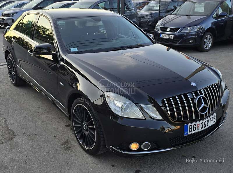 Mercedes Benz E 220 ELEGANCE