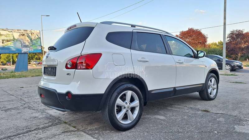 Nissan Qashqai + 2 