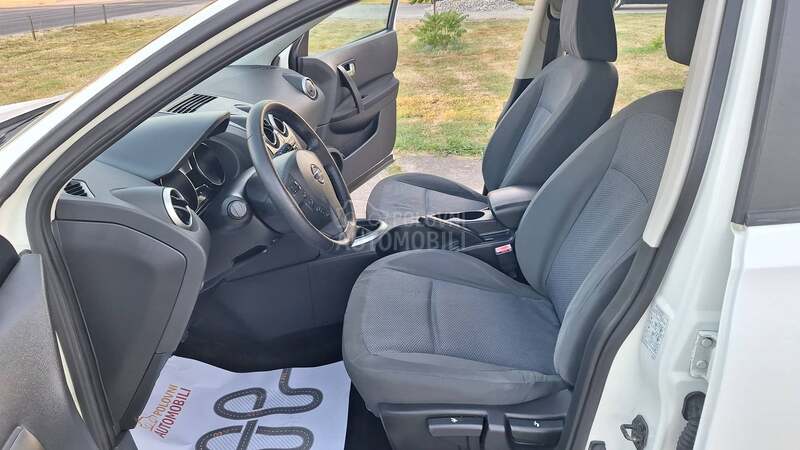 Nissan Qashqai + 2 