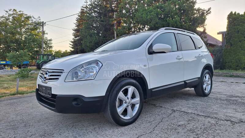 Nissan Qashqai + 2 