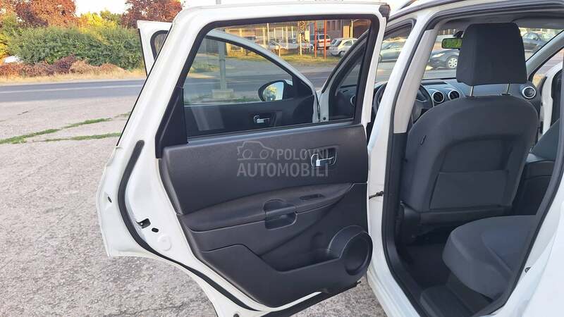 Nissan Qashqai + 2 