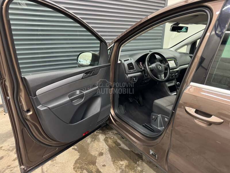 Volkswagen Sharan 2.0 TDI 4x4/7SED CH