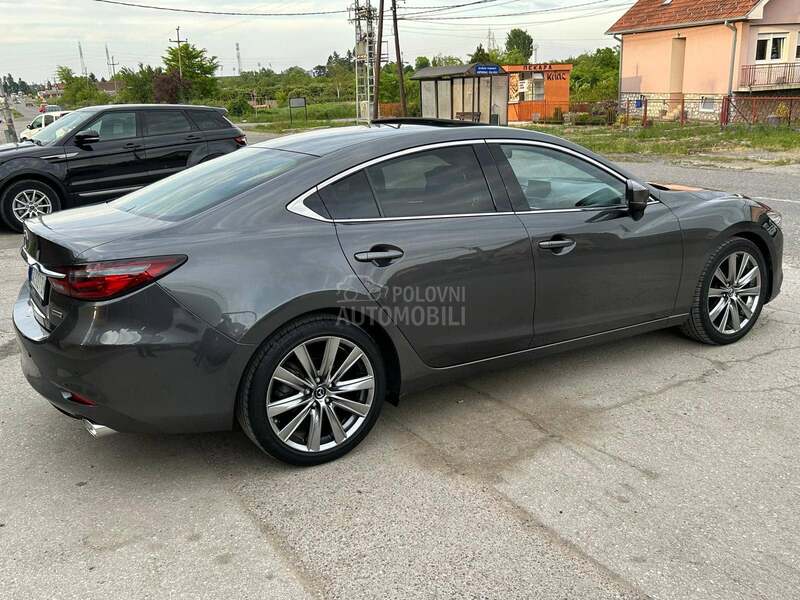 Mazda 6 