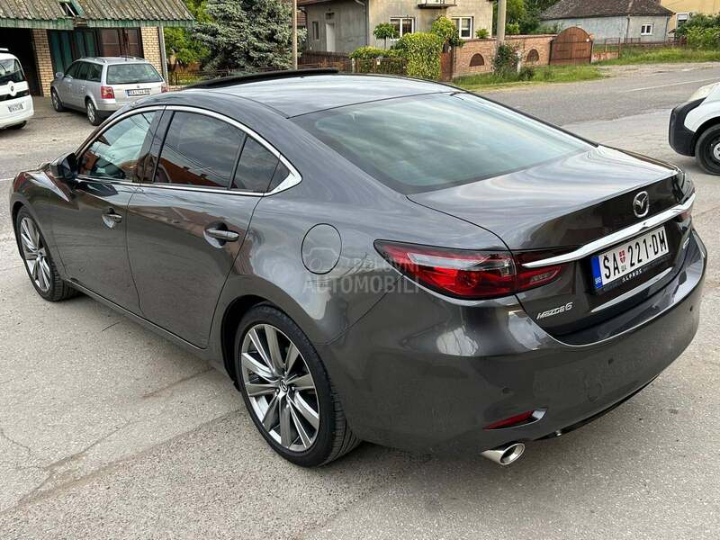 Mazda 6 