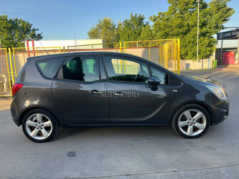 Opel Meriva / N O V A /