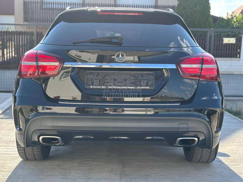 Mercedes Benz GLA 220 amg 4matic