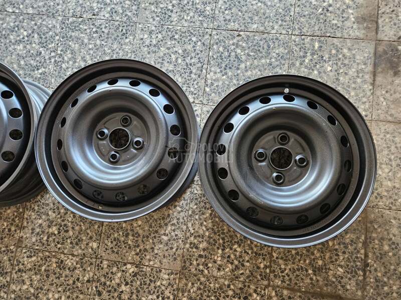Čelične felne Toyota 4x100 15" 4 x 100