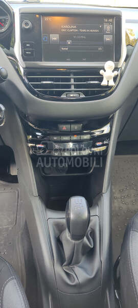 Peugeot 208 1.2 VTI