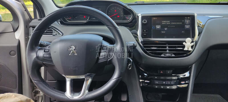 Peugeot 208 1.2 VTI