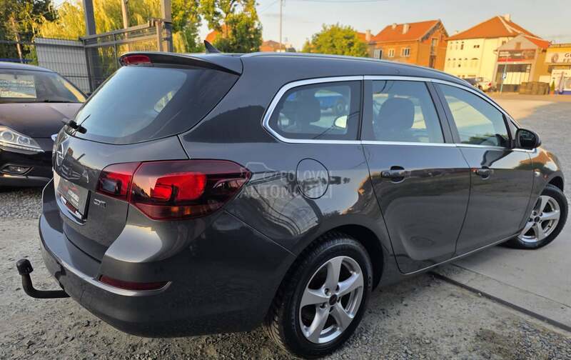 Opel Astra J 1.7 CDTI N.A.V.I
