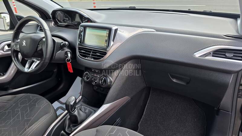 Peugeot 2008 1.6 hdi Allure