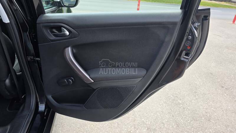 Peugeot 2008 1.6 hdi Allure