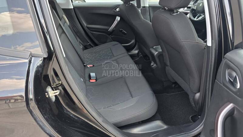 Peugeot 2008 1.6 hdi Allure